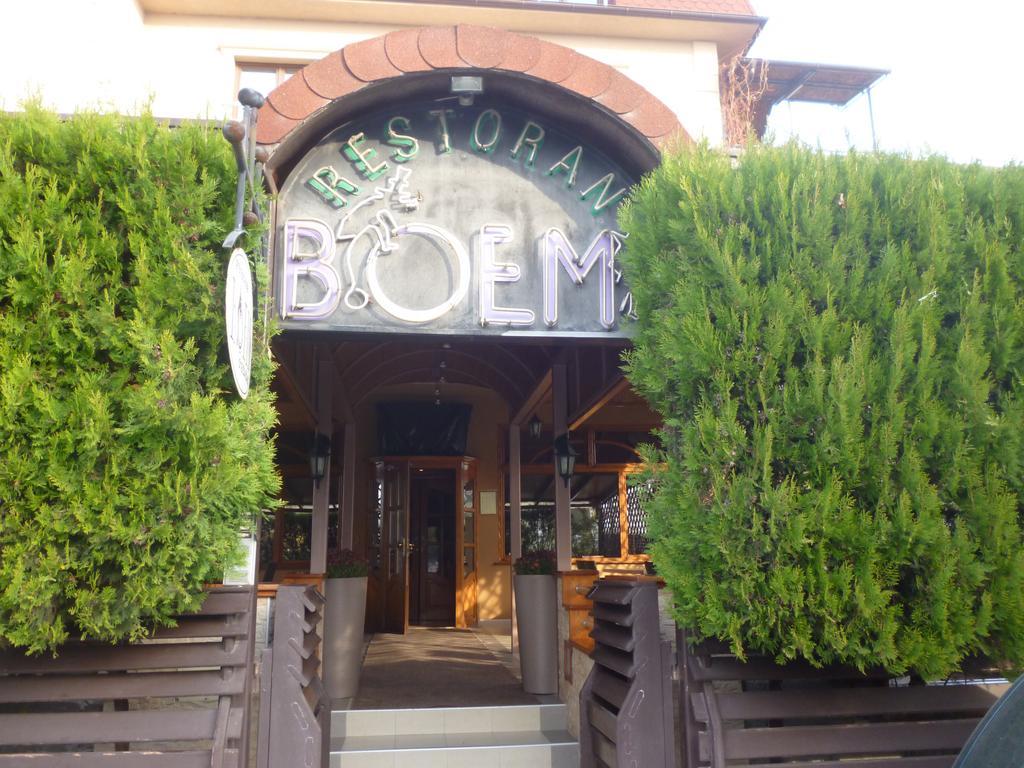 B&B Boem Пожареваць Екстер'єр фото
